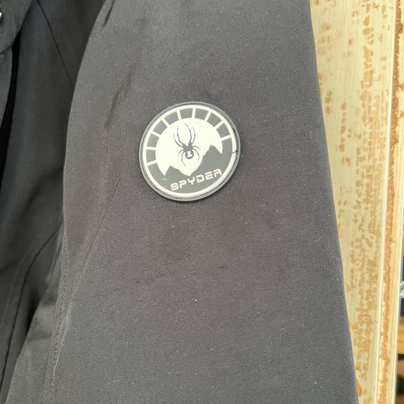 Spyder Black medium coat with hood - Picture 4 of 6